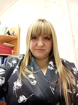 Snapshot of Office_Albertina chatting on 03/05/26, 10:06 Office Albertina online show from 03/05/26, 10:06