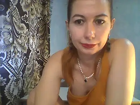 Snapshot of Olesja chatting on 02/16/25, 03:05 Olesja online show from 02/16/25, 03:05