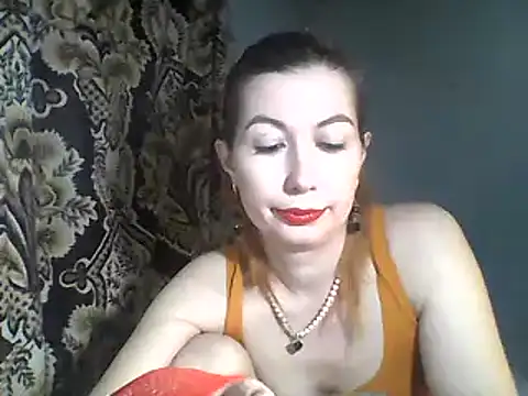 Snapshot of Olesja chatting on 03/11/25, 06:30 Olesja online show from 03/11/25, 06:30