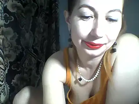 Snapshot of Olesja chatting on 03/11/25, 09:37 Olesja online show from 03/11/25, 09:37