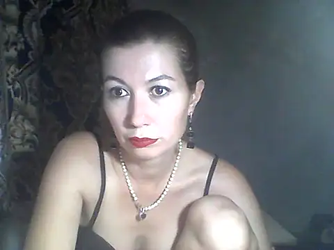 Snapshot of Olesja chatting on 10/07/25, 06:38 Olesja online show from 10/07/25, 06:38