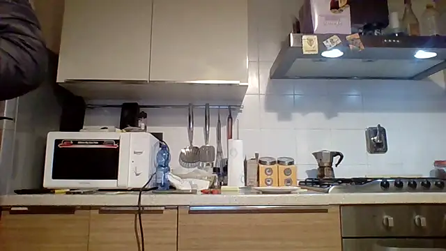 woww791 online show from 12/15/25, 07:29