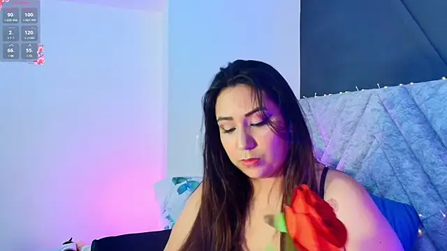 Snapshot of emmajohnss chatting on 02/08/25, 06:43 emmajohnss online show from 02/08/25, 06:43