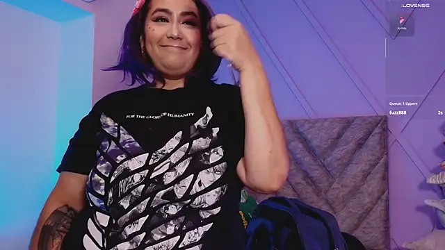 Snapshot of emmajohnss chatting on 09/26/25, 03:54 emmajohnss online show from 09/26/25, 03:54