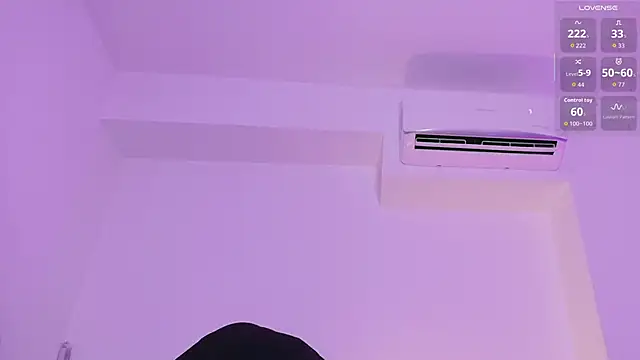 Snapshot of emmajohnss chatting on 09/30/25, 03:44 emmajohnss online show from 09/30/25, 03:44