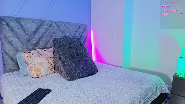 Snapshot of emmajohnss chatting on 10/09/25, 03:48 emmajohnss online show from 10/09/25, 03:48