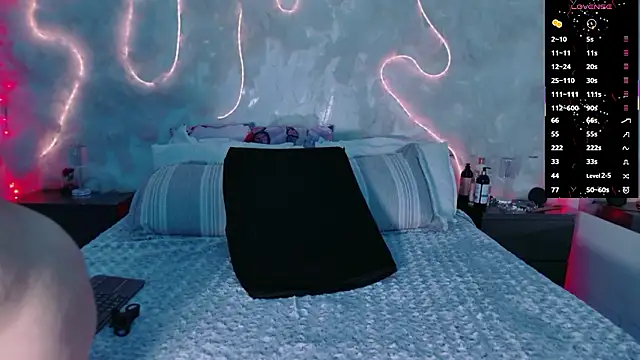 emmajohnss online show from 03/07/26, 03:47