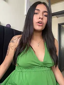 Snapshot of DaphneUwu chatting on 02/01/25, 03:50 DaphneUwu online show from 02/01/25, 03:50