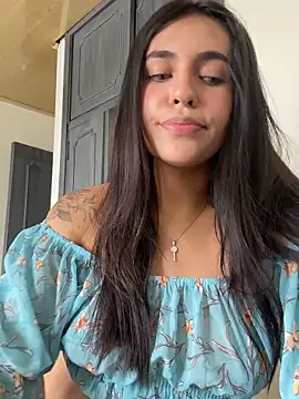 Snapshot of DaphneUwu chatting on 02/08/25, 04:36 DaphneUwu online show from 02/08/25, 04:36