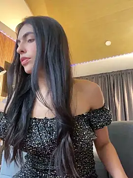 Snapshot of DaphneUwu chatting on 02/27/26, 01:05 DaphneUwu online show from 02/27/26, 01:05