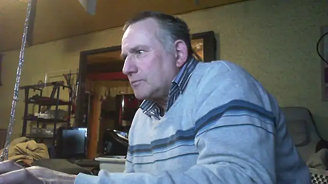 Snapshot of jeanlulu chatting on 01/15/25, 08:48 jeanlulu online show from 01/15/25, 08:48