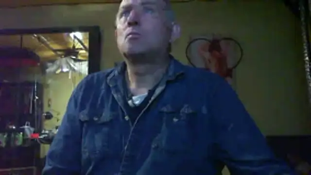 Snapshot of jeanlulu chatting on 11/03/25, 08:32 jeanlulu online show from 11/03/25, 08:32