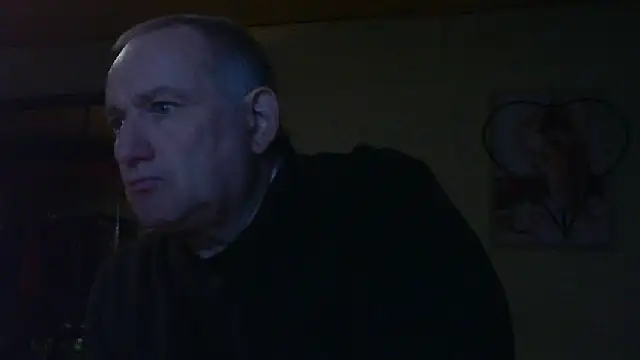 Snapshot of jeanlulu chatting on 11/13/25, 04:39 jeanlulu online show from 11/13/25, 04:39