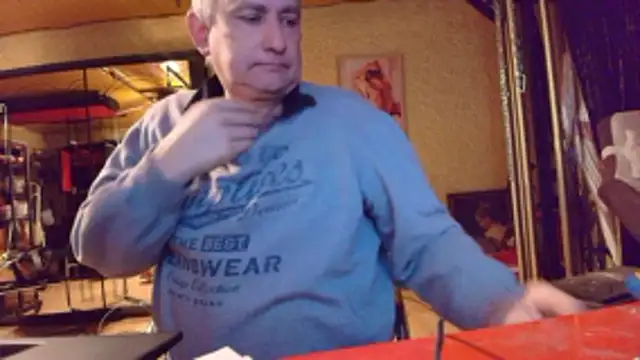 Snapshot of jeanlulu chatting on 12/19/25, 08:38 jeanlulu online show from 12/19/25, 08:38