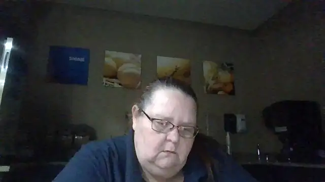 Snapshot of Hornybbw1978 chatting on 01/31/25, 09:16 Hornybbw1978 online show from 01/31/25, 09:16