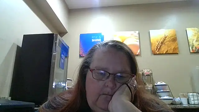 Snapshot of Hornybbw1978 chatting on 10/22/25, 07:19 Hornybbw1978 online show from 10/22/25, 07:19