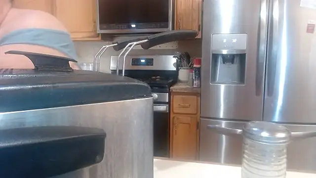 Snapshot of Hornybbw1978 chatting on 10/23/25, 11:57 Hornybbw1978 online show from 10/23/25, 11:57