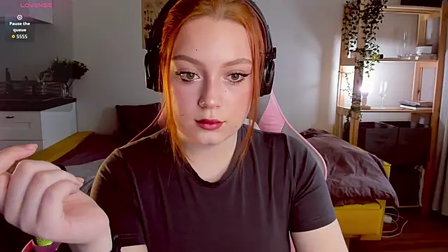 Sofy Benson online show from 09/17/25, 08:27