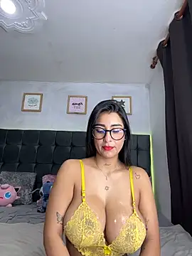 lovely violet13 online show from 11/24/25, 04:07