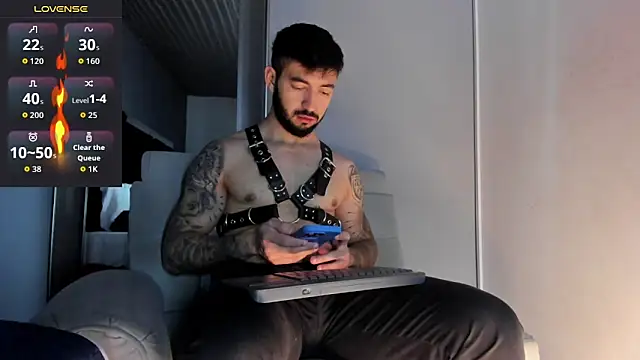 MarkWalker   online show from 03/30/26, 09:43