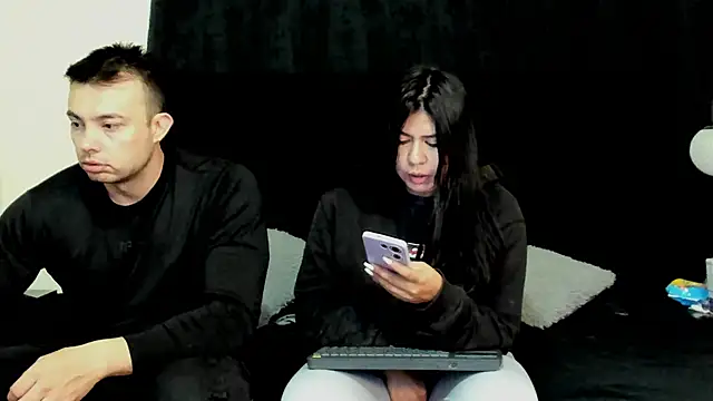 Snapshot of lissandthor13 chatting on 12/19/25, 10:22 lissandthor13 online show from 12/19/25, 10:22