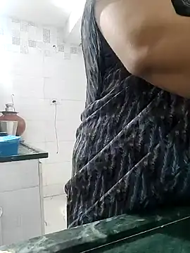 Riyasingh9 online show from 12/23/24, 11:47