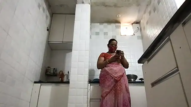 Riyasingh9 online show from 11/01/25, 03:41