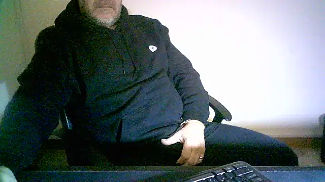 Snapshot of Greek_Passion chatting on 04/10/26, 09:36 Greek Passion online show from 04/10/26, 09:36