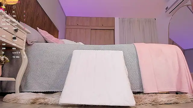 Snapshot of tatikiss_ chatting on 03/21/26, 11:48 tatikiss online show from 03/21/26, 11:48