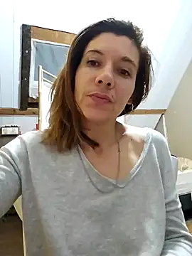 Lina lou4 online show from 12/17/24, 05:15