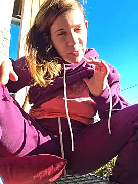 Lina lou4 online show from 12/14/25, 12:43