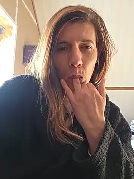 Lina lou4 online show from 12/16/25, 09:47