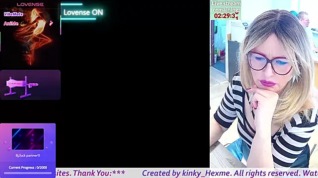 Snapshot of kinky_Hexme chatting on 03/06/26, 10:01 kinky Hexme online show from 03/06/26, 10:01