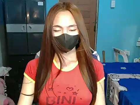 Snapshot of PirateEmpressBoaAico chatting on 03/13/25, 04:23 PirateEmpressBoaAico online show from 03/13/25, 04:23