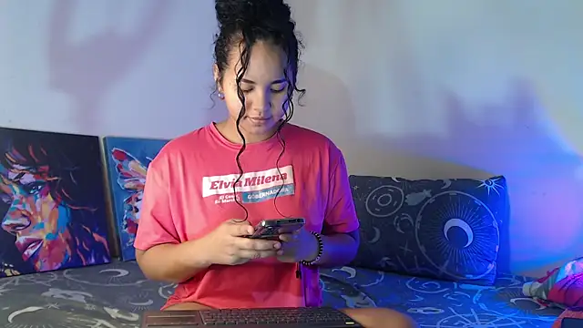 Snapshot of luciana_keating chatting on 12/07/24, 02:46 luciana keating online show from 12/07/24, 02:46