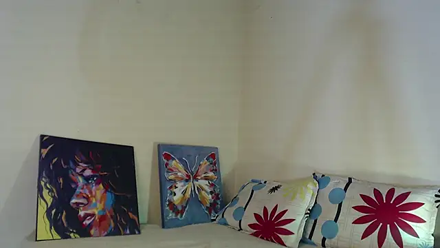 Snapshot of luciana_keating chatting on 12/17/24, 04:53 luciana keating online show from 12/17/24, 04:53