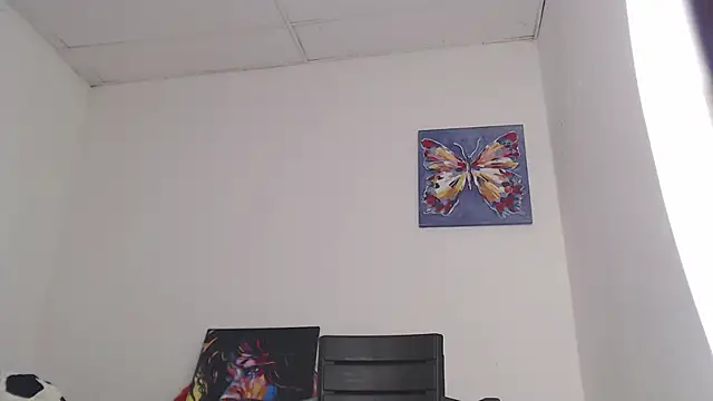 Snapshot of luciana_keating chatting on 09/25/25, 07:39 luciana keating online show from 09/25/25, 07:39