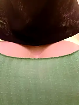 Snapshot of Charmoota_arab chatting on 03/14/25, 08:06 Charmoota arab online show from 03/14/25, 08:06