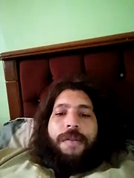 Snapshot of aymen_7_Kogustaki_Mucize_ chatting on 12/15/25, 01:26 aymen 7 Kogustaki Mucize online show from 12/15/25, 01:26