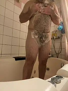 Snapshot of mpowerintime chatting on 02/18/25, 09:31 mpowerintime online show from 02/18/25, 09:31