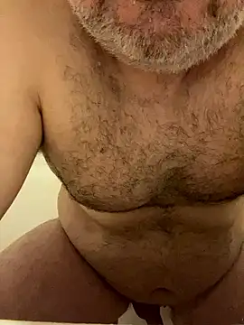 Snapshot of mpowerintime chatting on 12/21/25, 10:11 mpowerintime online show from 12/21/25, 10:11