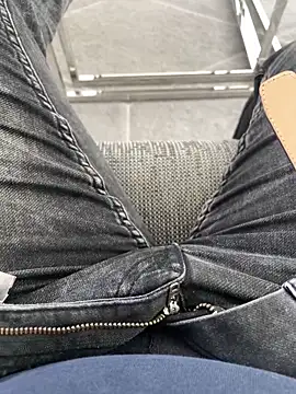 Snapshot of mpowerintime chatting on 04/24/26, 07:44 mpowerintime online show from 04/24/26, 07:44