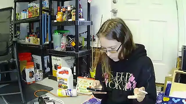 Dakota 02 online show from 10/20/25, 12:49