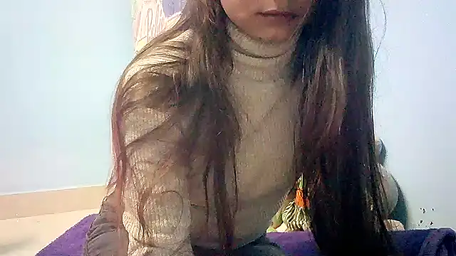 Snapshot of lovelydesi21 chatting on 01/16/25, 01:25 lovelydesi21 online show from 01/16/25, 01:25