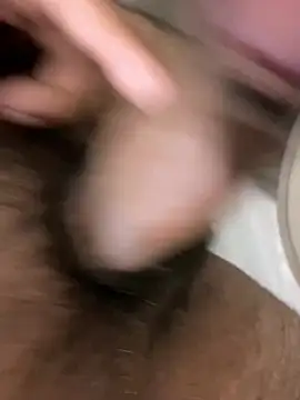 Rahuldhe22 online show from 12/30/24, 09:08