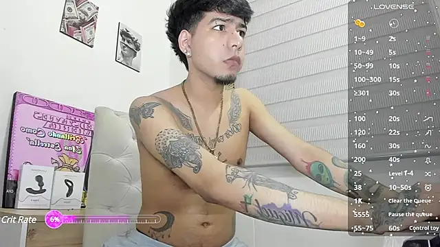 Snapshot of zack_isaac777 chatting on 12/04/24, 07:06 zack isaac777 online show from 12/04/24, 07:06