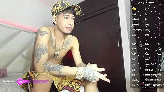 Snapshot of zack_isaac777 chatting on 12/28/24, 02:43 zack isaac777 online show from 12/28/24, 02:43