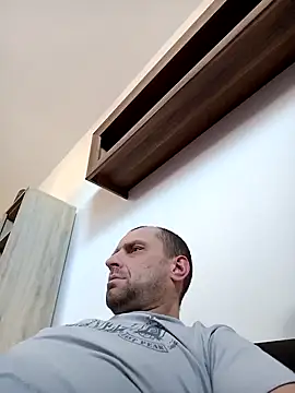 Snapshot of Roman0798 chatting on 12/21/24, 09:55 Roman0798 online show from 12/21/24, 09:55