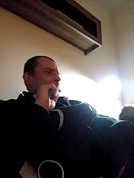 Snapshot of Roman0798 chatting on 01/21/25, 08:11 Roman0798 online show from 01/21/25, 08:11