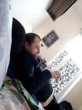 Snapshot of Roman0798 chatting on 01/31/25, 10:10 Roman0798 online show from 01/31/25, 10:10